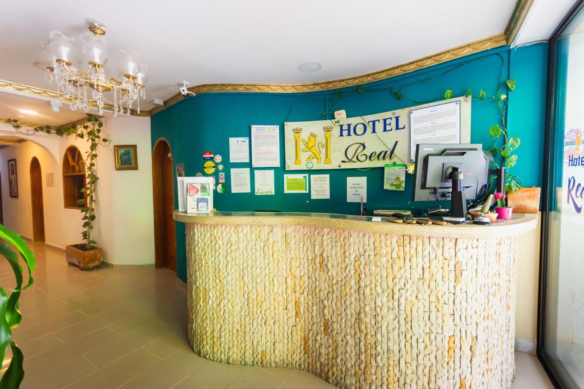 Hotel Real Guatape Bagian luar foto