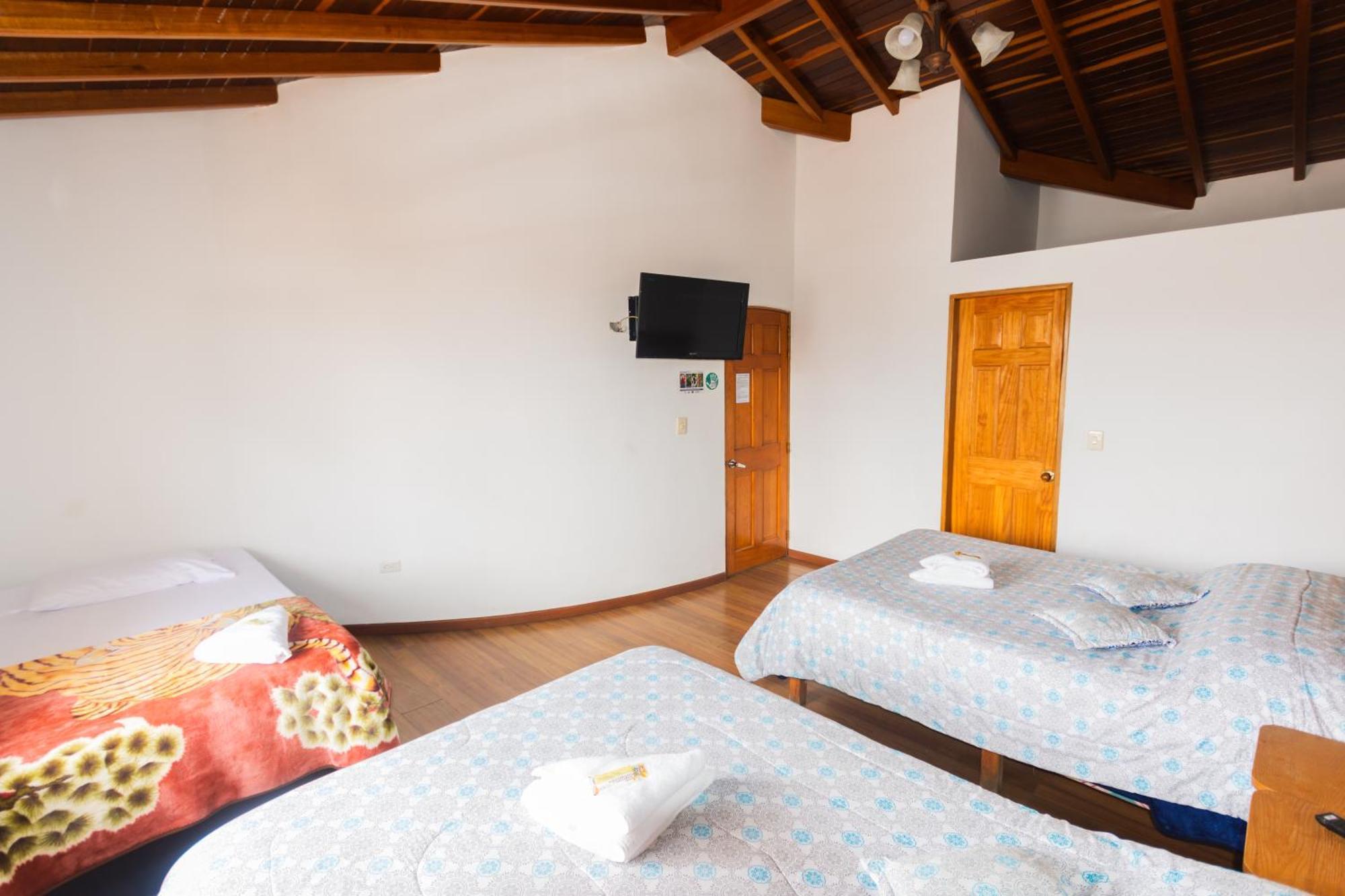 Hotel Real Guatape Bagian luar foto