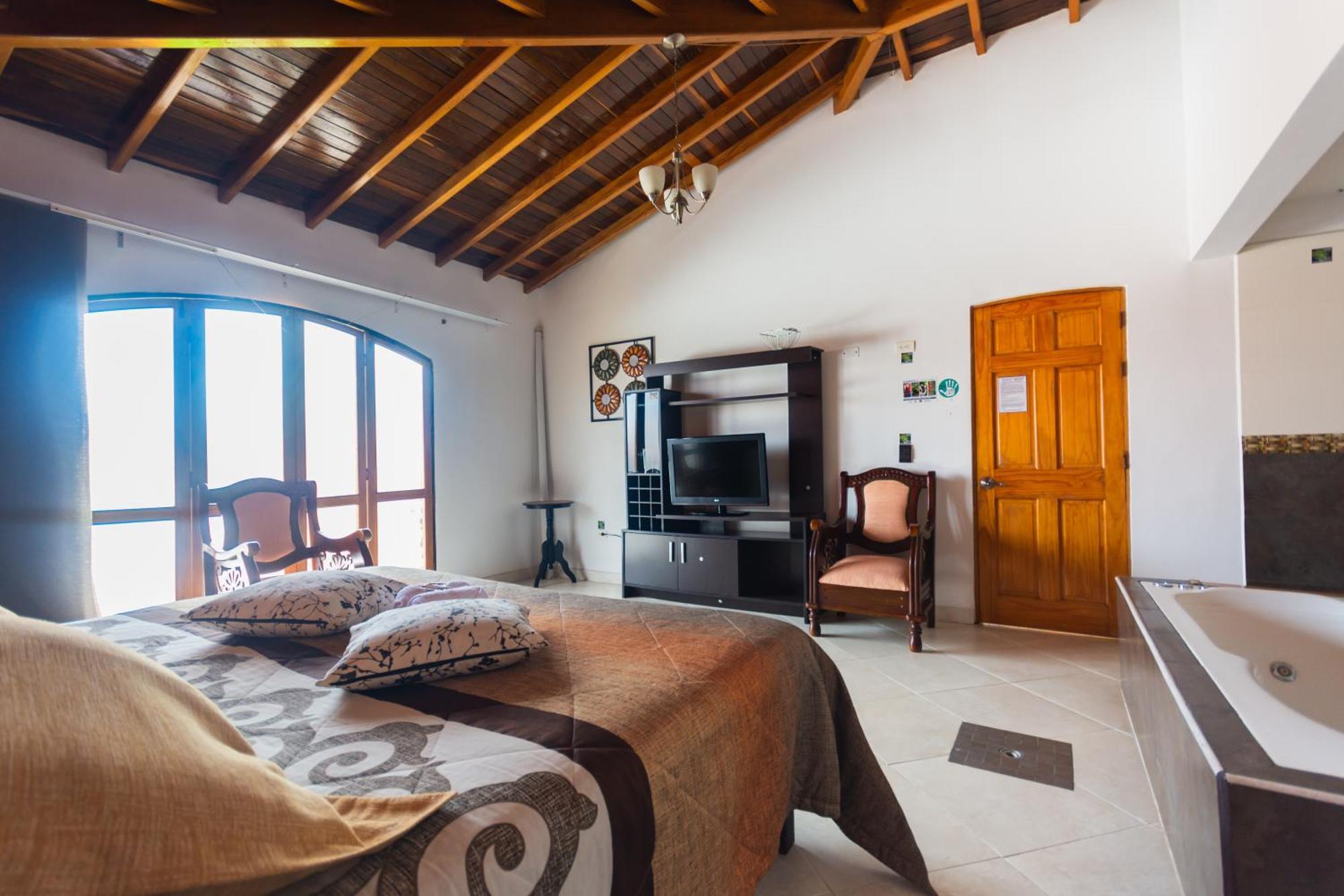 Hotel Real Guatape Bagian luar foto