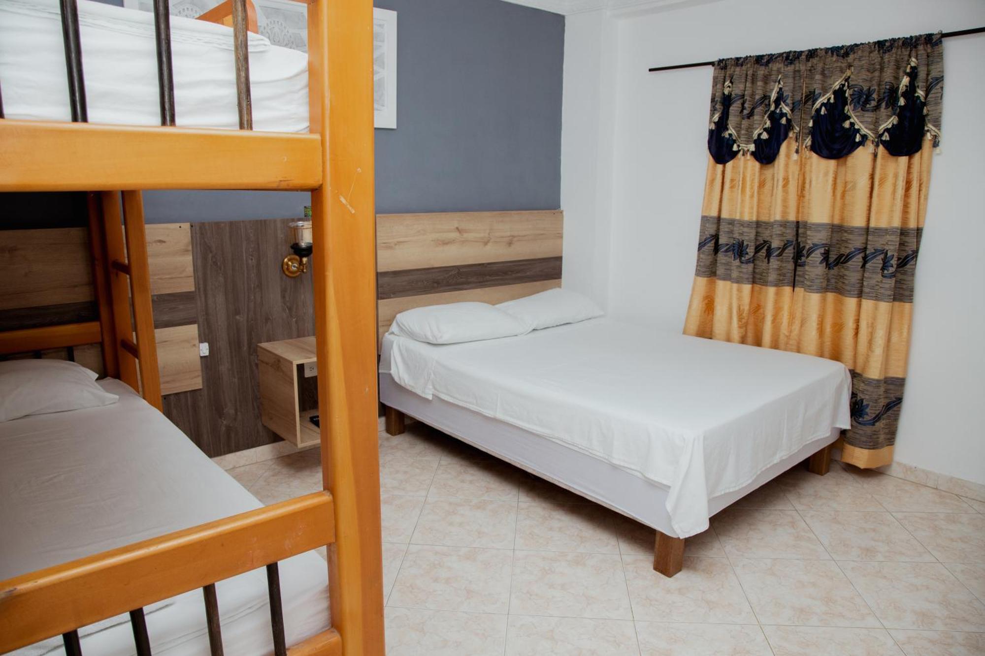 Hotel Real Guatape Bagian luar foto