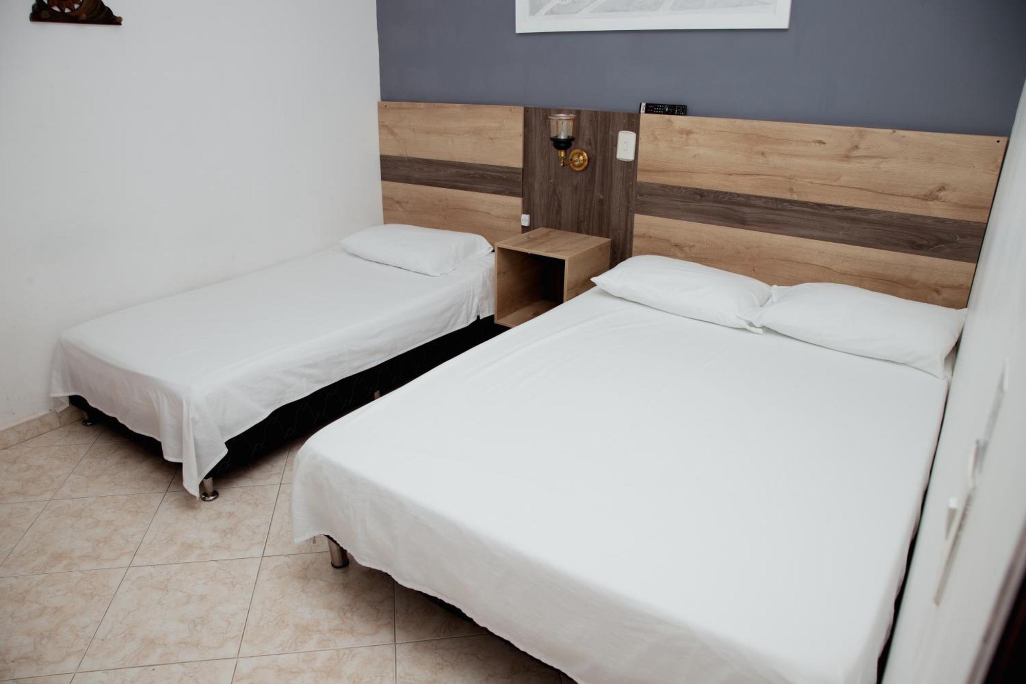 Hotel Real Guatape Bagian luar foto